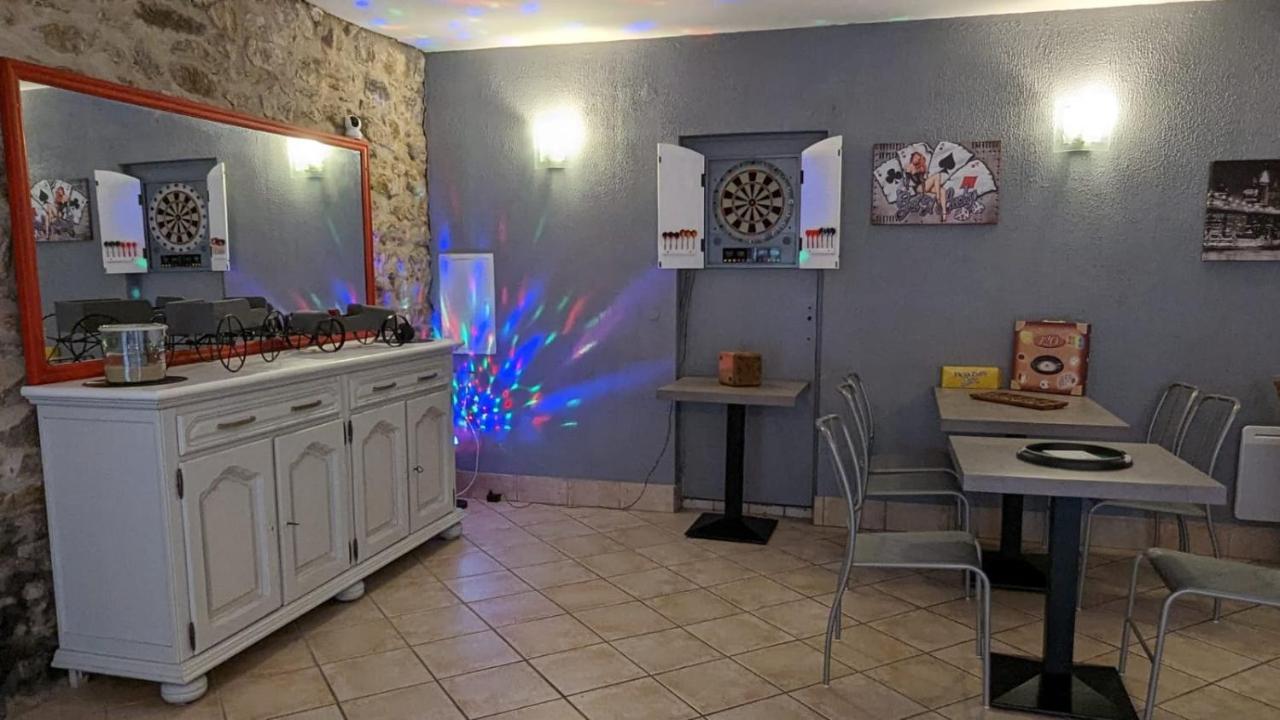 Chambres D'Hotes Les Lits Des Fees Saint-Floret Exterior photo